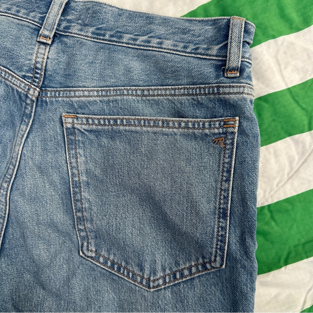 Madewell Longline Straight Leg Jeans in Light Blue Wash - Picture 2 of 8